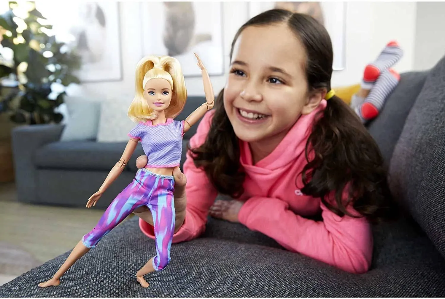 Barbie Made to Move Doll 1 GXF04
