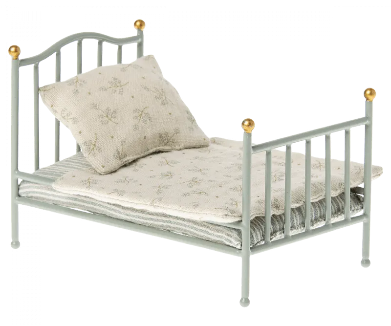 Doll Accessory | Vintage Mouse Bed in Mint | Maileg
