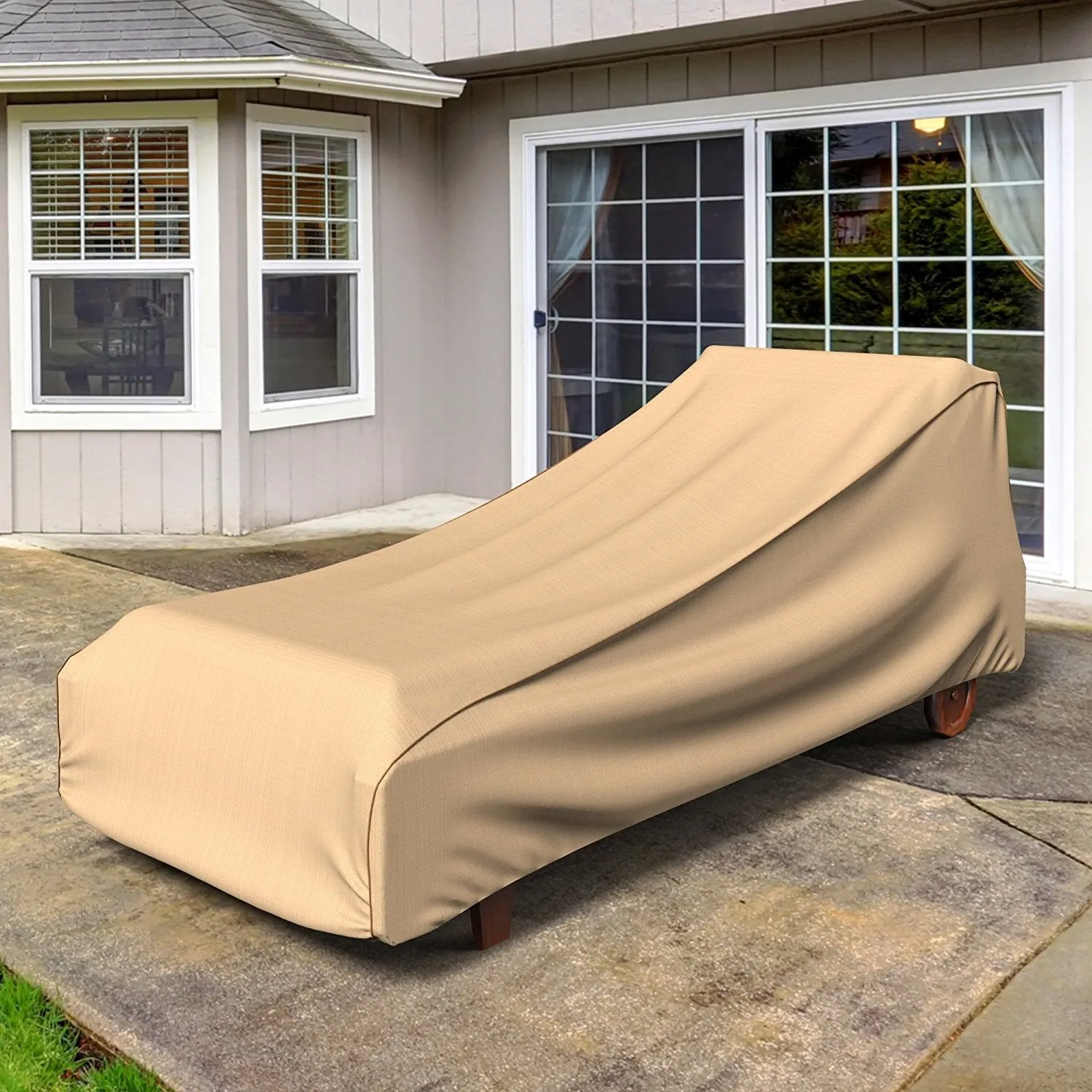 EmpirePatio P2W02TN1 Signature Tan Extra Large Wicker Chaise Lounge Chair Cover