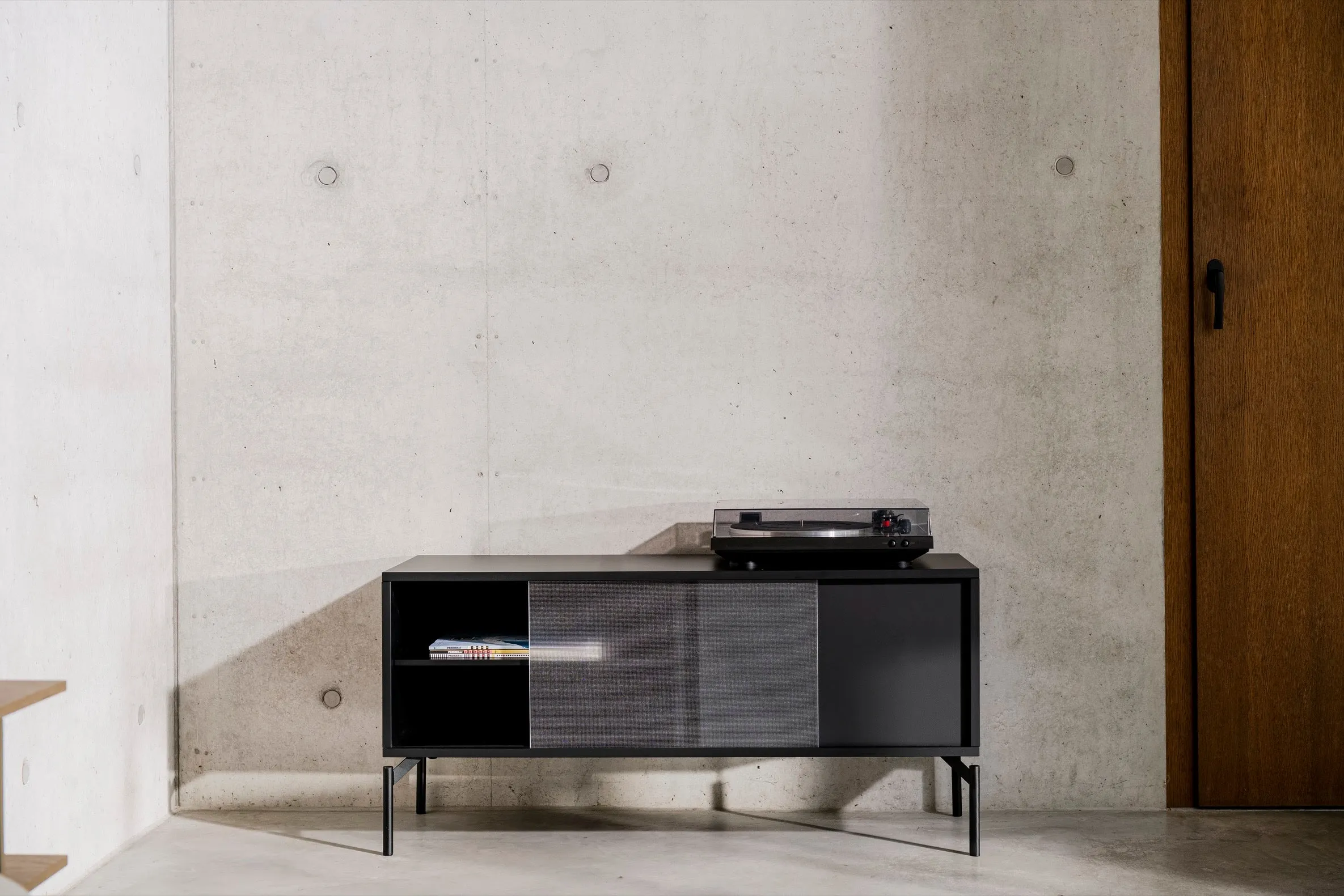 Met Mini TV Stand