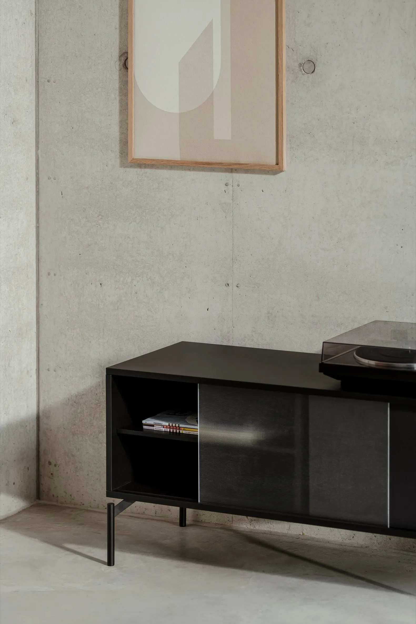 Met Mini TV Stand